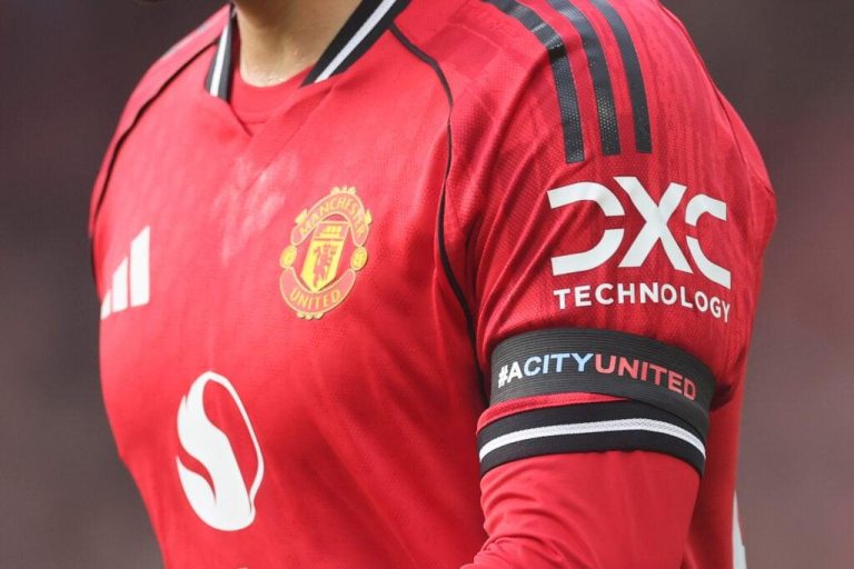Manchester United złamał regulamin Premier League. Problemem okazał się… pusty rękaw