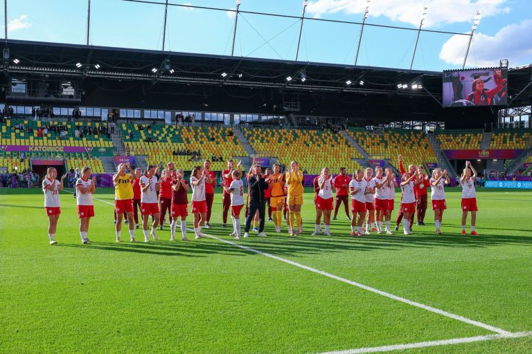 Puste trybuny na mundialu U-20 kobiet. Problemem nie są ceny biletów