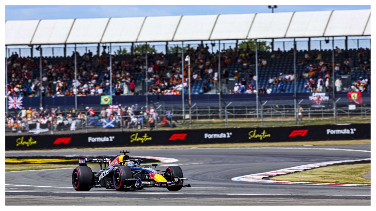 Max Verstappen kontra 100 gokartów. Kolejne spektakularne wyzwanie Red Bulla już wkrótce