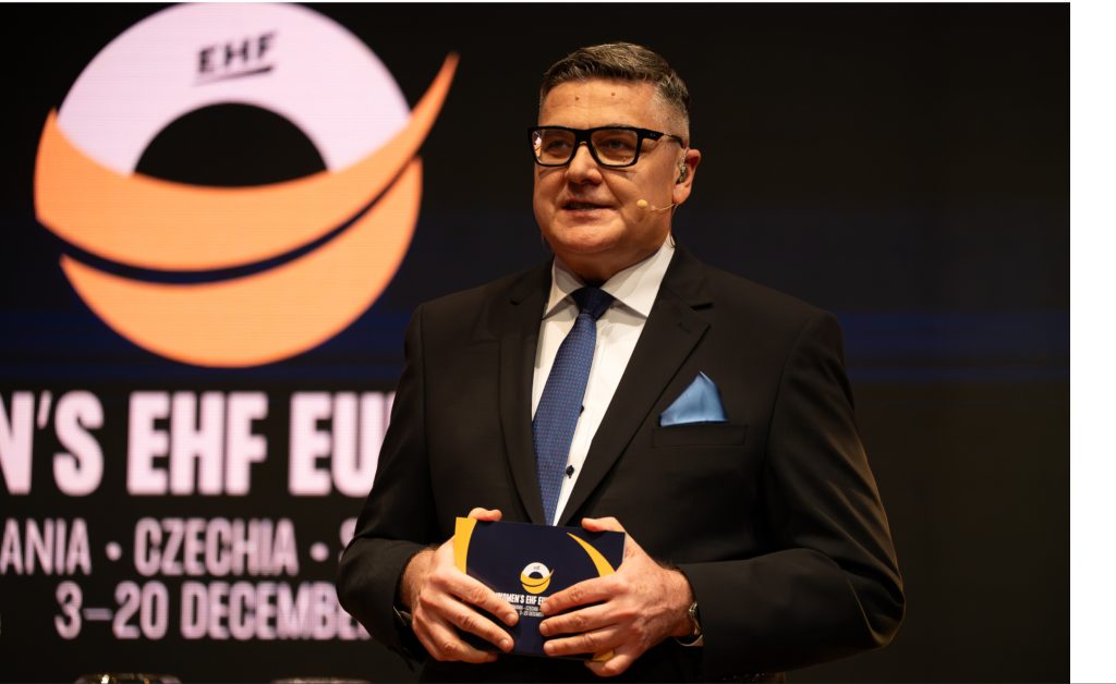 Piotr Sobczyński: nie ma czegoś takiego, jak dziennikarz sportowy, jest po prostu dziennikarz [WYWIAD]