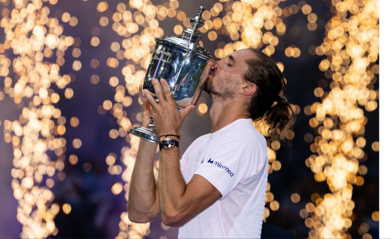 Alexander Zverev (GER) during the trophy ceremony after defeating Ben Shelton (USA) in the Menâ€™s Final at the US Open on September 13, 2026, held at the USTA Billie Jean King National Tennis Center in New York City. CSM/Sipa USA/Bernie Haley. (Credit Image: © Bernie Haley/Cal Sport Media/Sipa USA) 2026.09.13 Nowy Jork tenis ziemny US Open 2026 Foto Cal Sport Media/SIPA USA/PressFocus !!! POLAND ONLY !!!