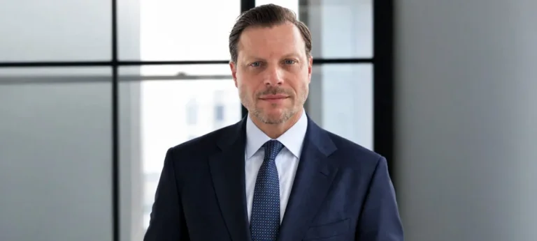 Michael Gorzynski nowym współwłaścicielem Legii Warszawa. Amerykański inwestor przejmuje 40 proc. akcji klubu