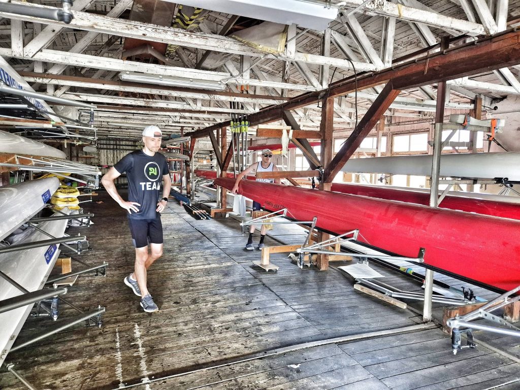Od hulajnogi do mikro marki osobistej. Jak Tomasz Banach przez 10 lat budował ergobanan2024?